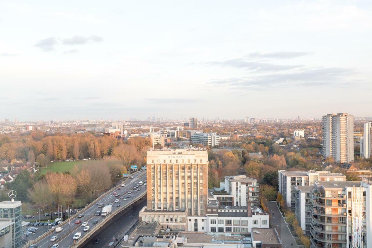 Kew Eye Apartments Brentford London Exterior foto